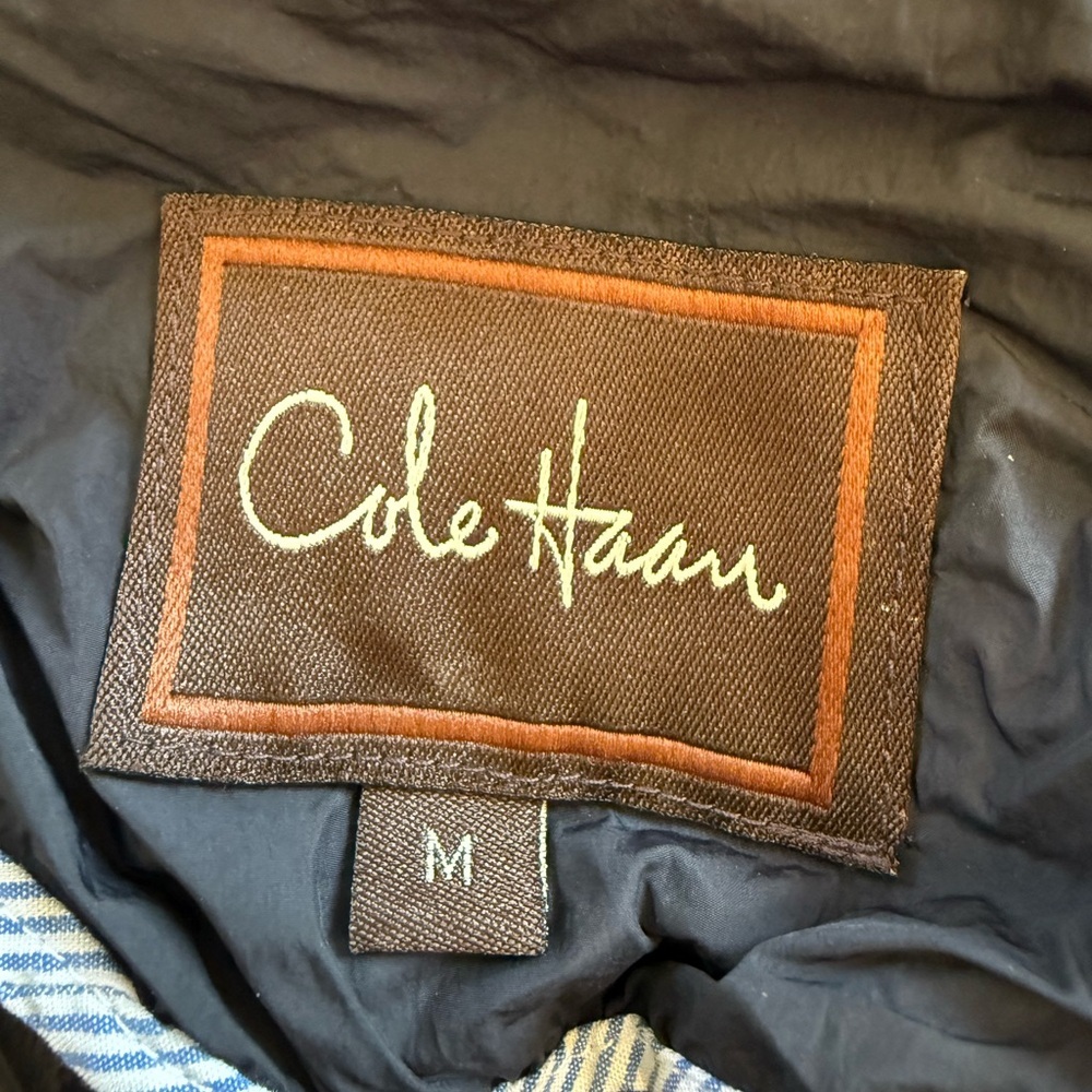 COLE HAAN ladies, packable, black rain, jacket size medium excellent condition - Picture 5 of 13
